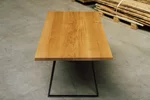 Eiche Massivholz Tisch nach Maß mit filigranen Tischkufen gefertigt