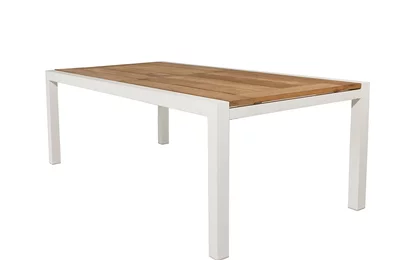 Gartentisch ausziehbar aus Teak und Metall gefertigt