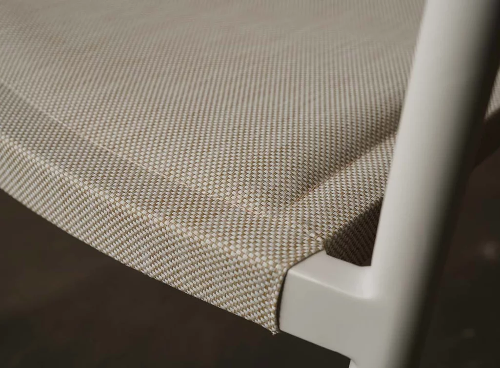 Detailansicht Outdoor Stuhl vom Rahmen und der Sitzfläche