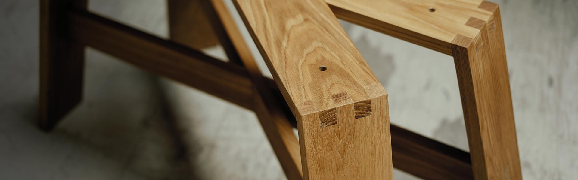 Tischgestelle aus Holz nach Deinen Maßen gefertigt