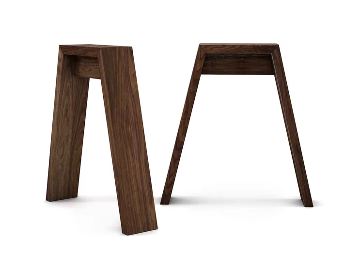 Nussbaum Tischgestell im skandinavischem Design auf Maß in vollmassiver Ausführung gefertigt