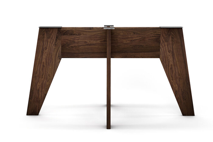 Holz Tischgestell nach Maß vollmassiv aus Nussbaum gefertigt
