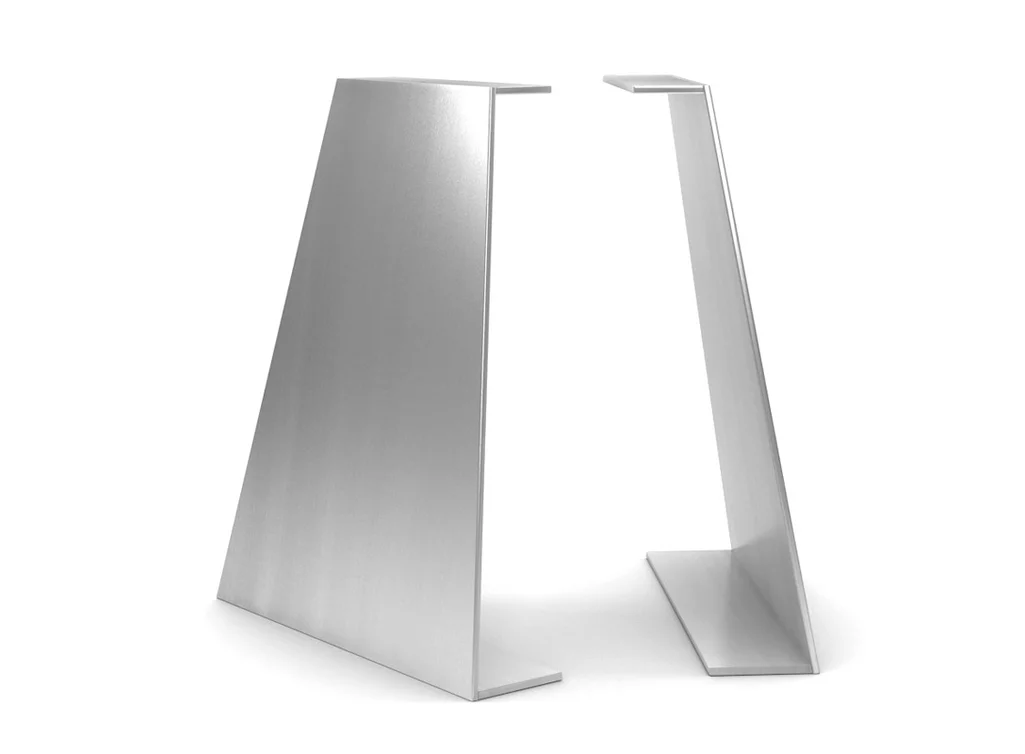 Esstisch-Wangen mit perfekter Schrägstellung Esstisch-Wangen mit perfekter Schrägstellung