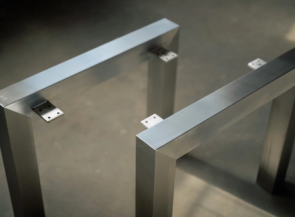 Edelstahlbeine im Zweierset nach deinen Maßen Edelstahlbeine im Zweierset nach deinen Maßen