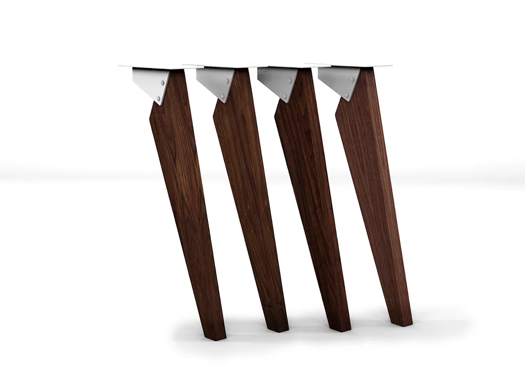 Nussbaum Tischgestell in massiver Ausführung auf Maß. Nussbaum Tischgestell in massiver Ausführung auf Maß.