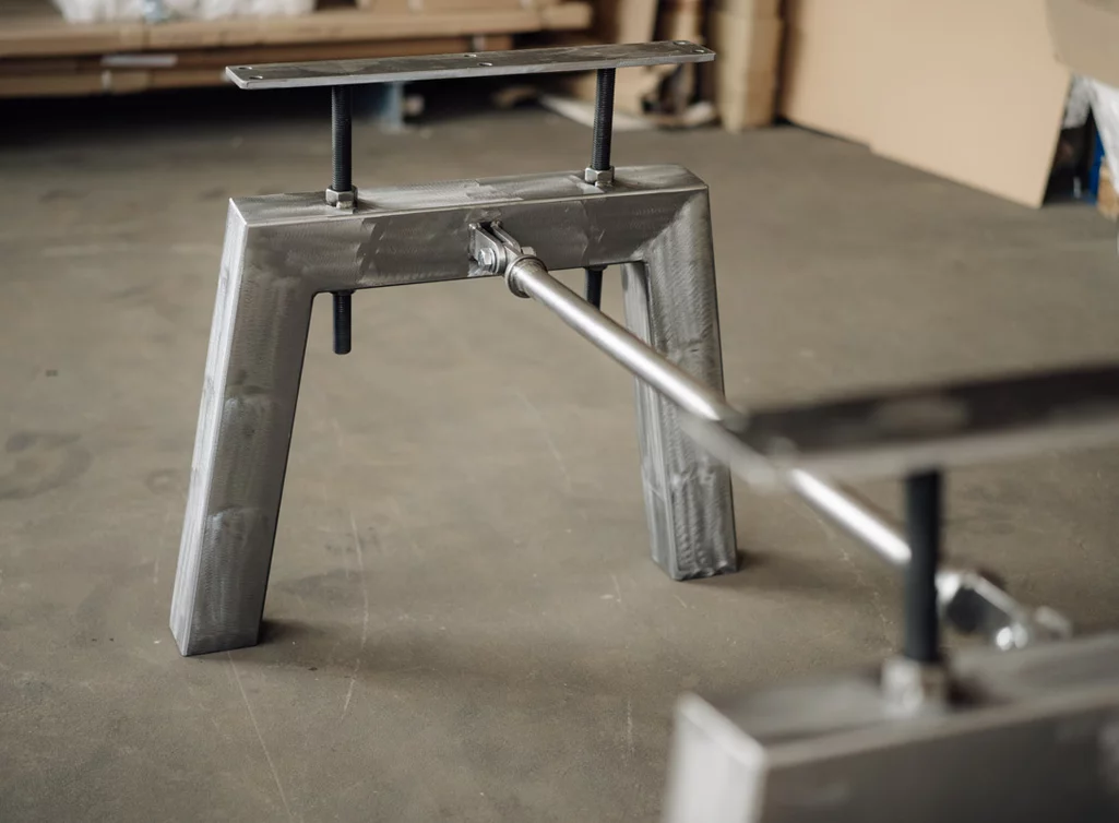 CMP126 Blankstahl Gestell mit Mittelstrebe - In verschiedenen Profilstärken wählbar