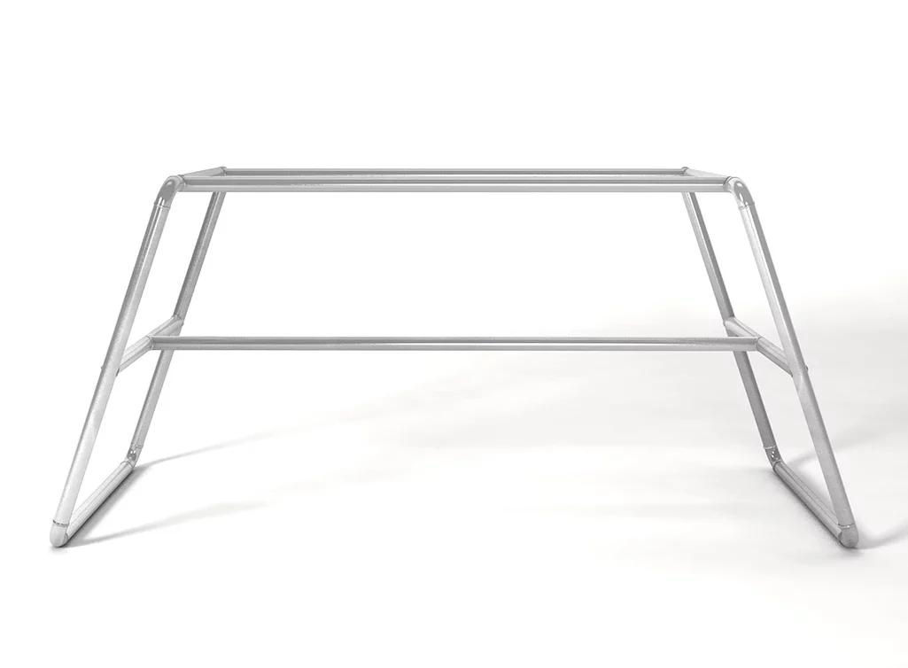 Tischkufen Edelstahlaus Rundrohr in schräger Ausführung.