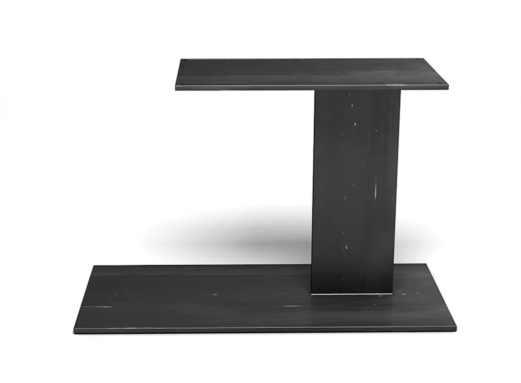 Stahl Mittelfuß versetzt im modernen Design Stahl Mittelfuß versetzt im modernen Design