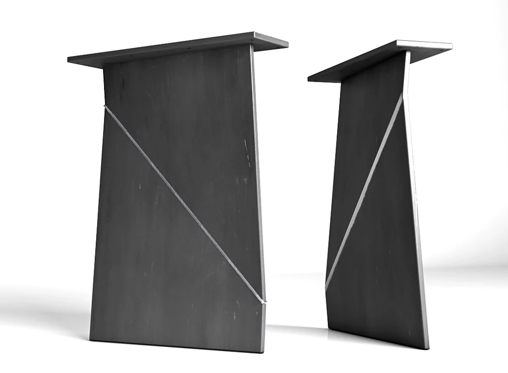 Futuristische Tischwangen aus Stahl in massiver Ausführung. Futuristische Tischwangen aus Stahl in massiver Ausführung.