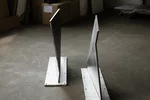 Futuristische Stahl Tischwangen filigran E35L