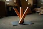 Massivholz Tischgestell aus charakterstarker Kernbuche gefertigt