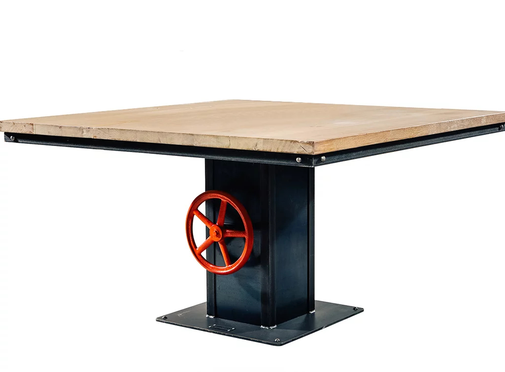 Tischgestell Industrial aus Stahl höhenverstellbar nach deinen Maßen gefertigt.