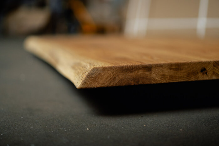 Tischplatte mit Baumkante Eichenholz Massivholz 4cm
