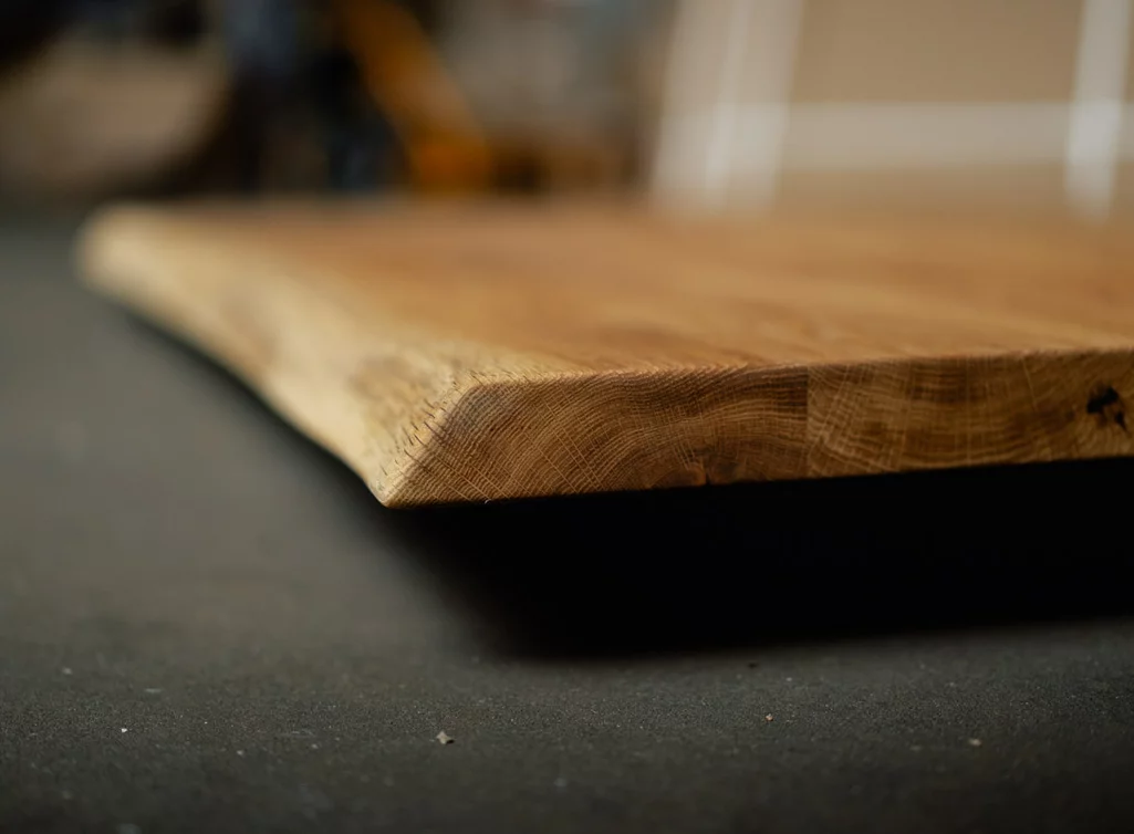 Tischplatte mit Baumkante Eichenholz Massivholz 4cm