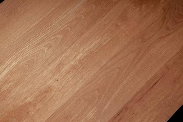 Massive Tischplatte aus Buche 2cm stark weitgehend Astfrei gefertigt