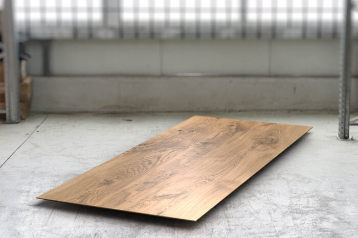 Massivholz Tischplatte Eiche Ast 4cm mit Facettenkante nach Maß