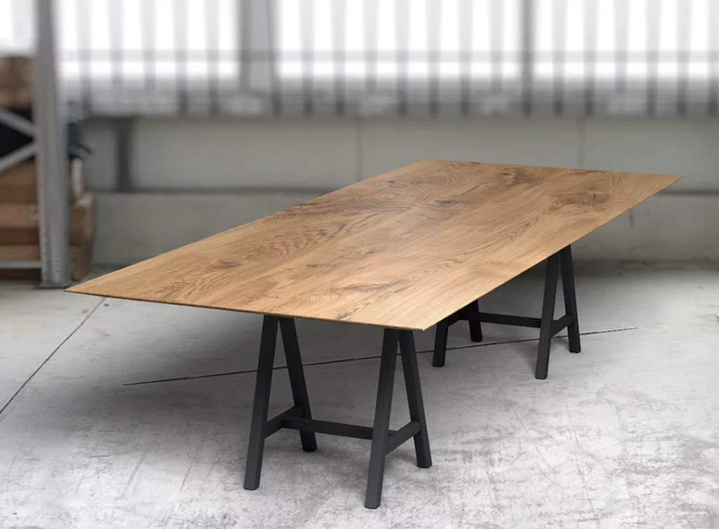 Eichen-Tischplatte nach deinen Maßen mit Schweizer Kante gefertigt