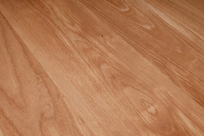 Massivholzplatte aus Buche in astfreier Qualität nach deinen Maßen gefertigt
