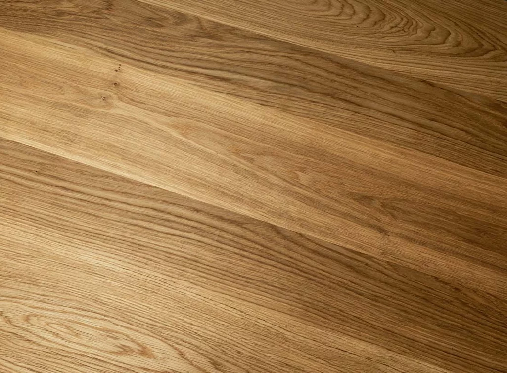 Massivholzplatte aus Eiche massiv Detailansicht Maserung