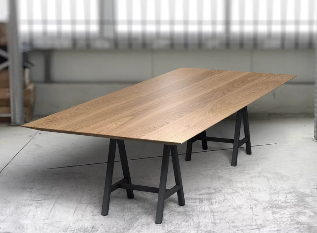 Tischplatte Vollholz nach Maß aus Eiche in astfreier Qualität