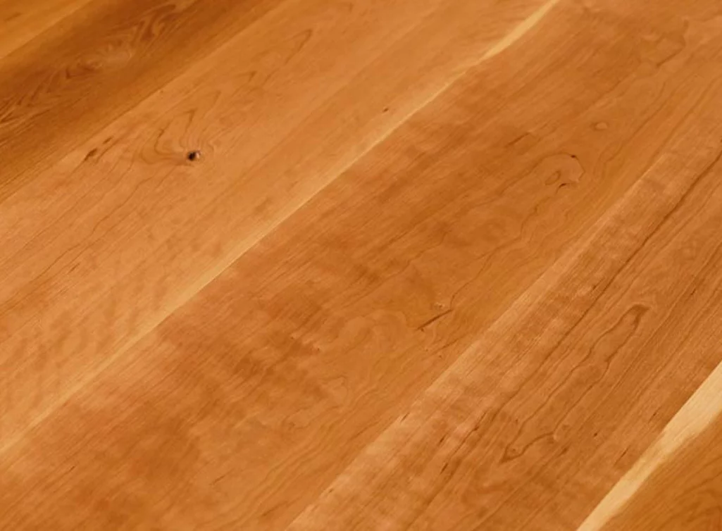 Tischplatte auf Maß aus Kirsche massiv - Detail Maserung mit Ast- und Splintholzanteil