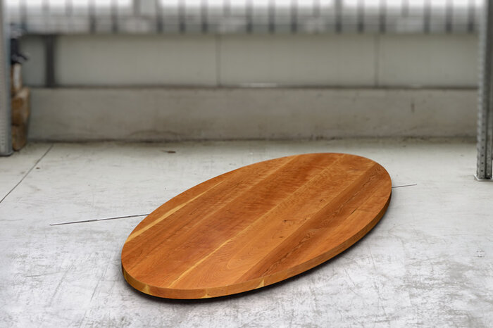 Echtholz Tischplatte oval aus amerikanischem Kirschbaum auf Maß gefertigt