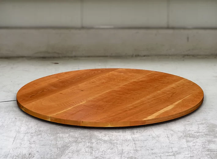 Massive Kirschholz Tischplatte rund 4cm mit charaktervollem Astanteil nach Maß