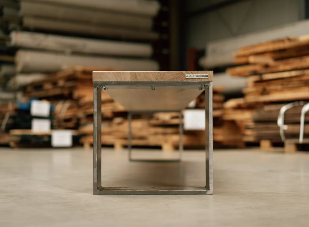 Massivholzbank im Industrial Design mit schlichten Stahlkufen - Sitzbank UAL906-B Massivholzbank im Industrial Design mit schlichten Stahlkufen - Sitzbank UAL906-B
