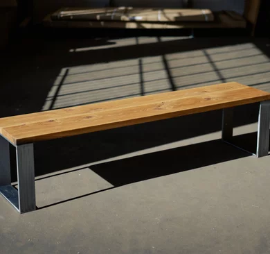Sitzbank Eiche modern Metall Kufen [HOLZPILOTEN] : Holzpiloten
