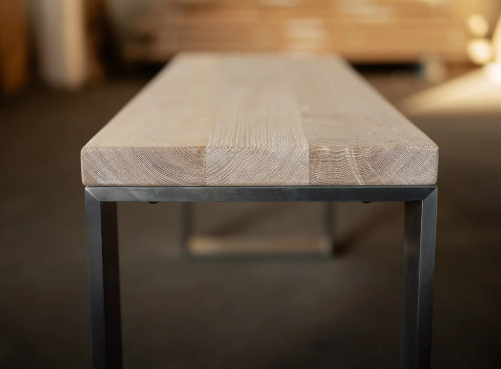 Detailansicht Eichenholz astfrei in der Oberfläche Weiss-Wash