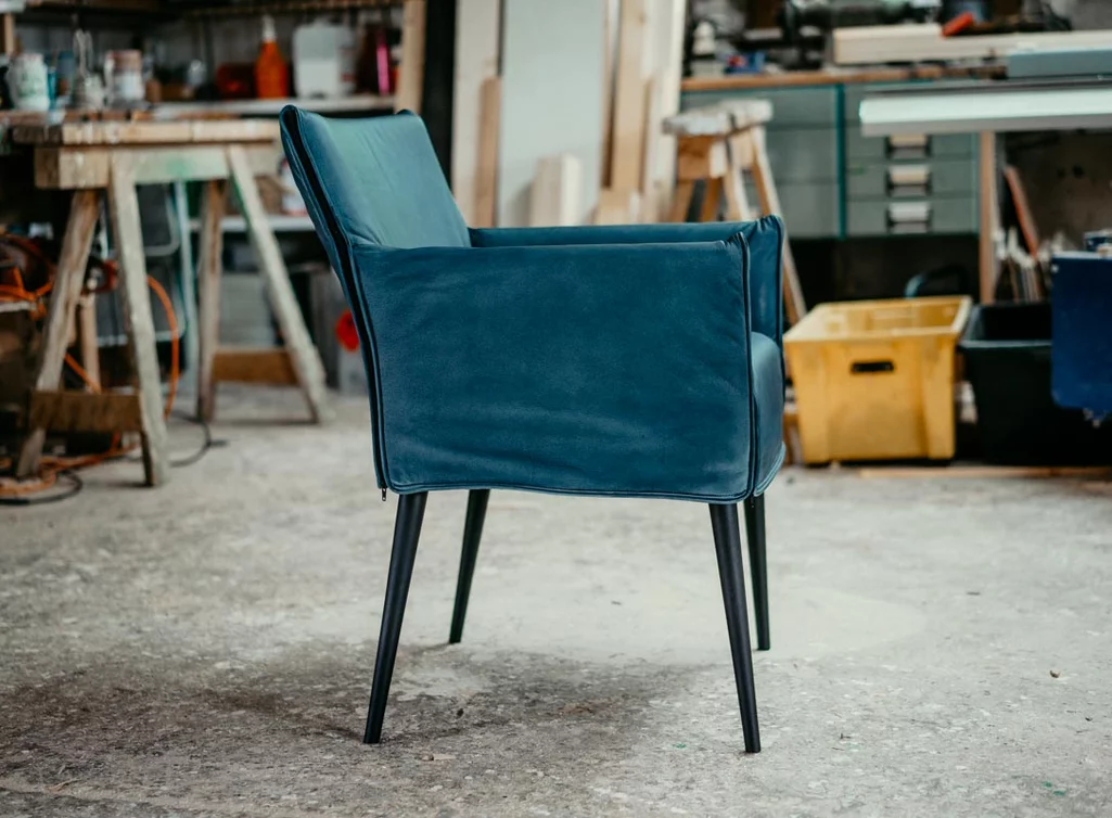 Echtlederstuhl Ansicht Seite Echtlederstuhl Ansicht Seite