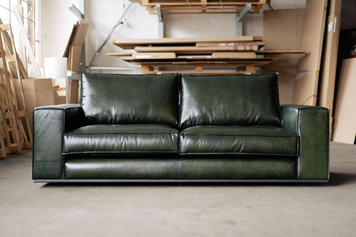 Modernes Lounge Sofa aus Buffalo Leder in British Green