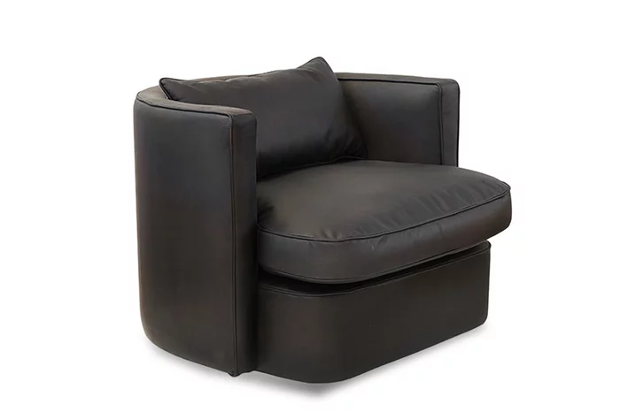 Drehsessel Leder in verschiedenen Farben erhältlich Sitzplatz 28C.