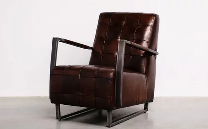 Industriedesign Leder Sessel Sitzplatz 31C Industriedesign Leder Sessel Sitzplatz 31C
