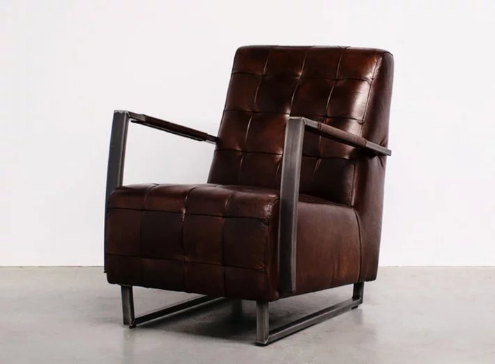 Industriedesign Leder Sessel Sitzplatz 31C
