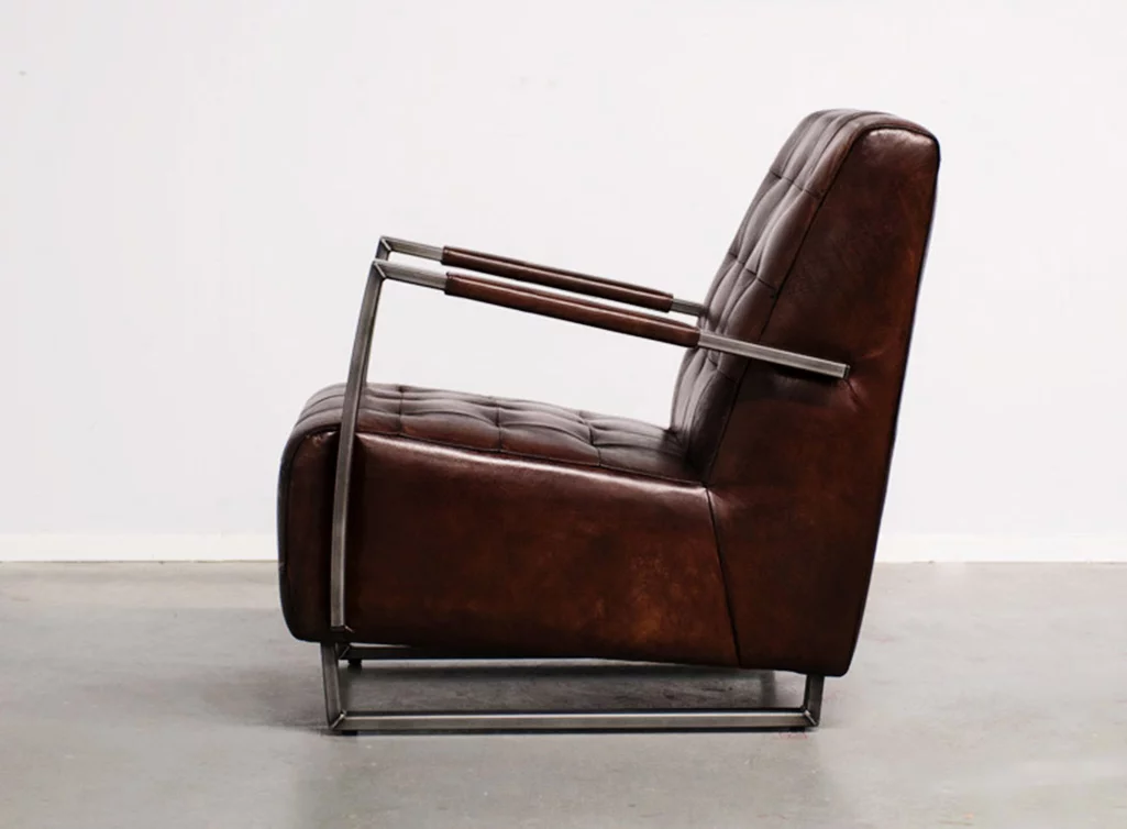 Lounge Industriedesign Leder Sessel mit Armlehnen Lounge Industriedesign Leder Sessel mit Armlehnen