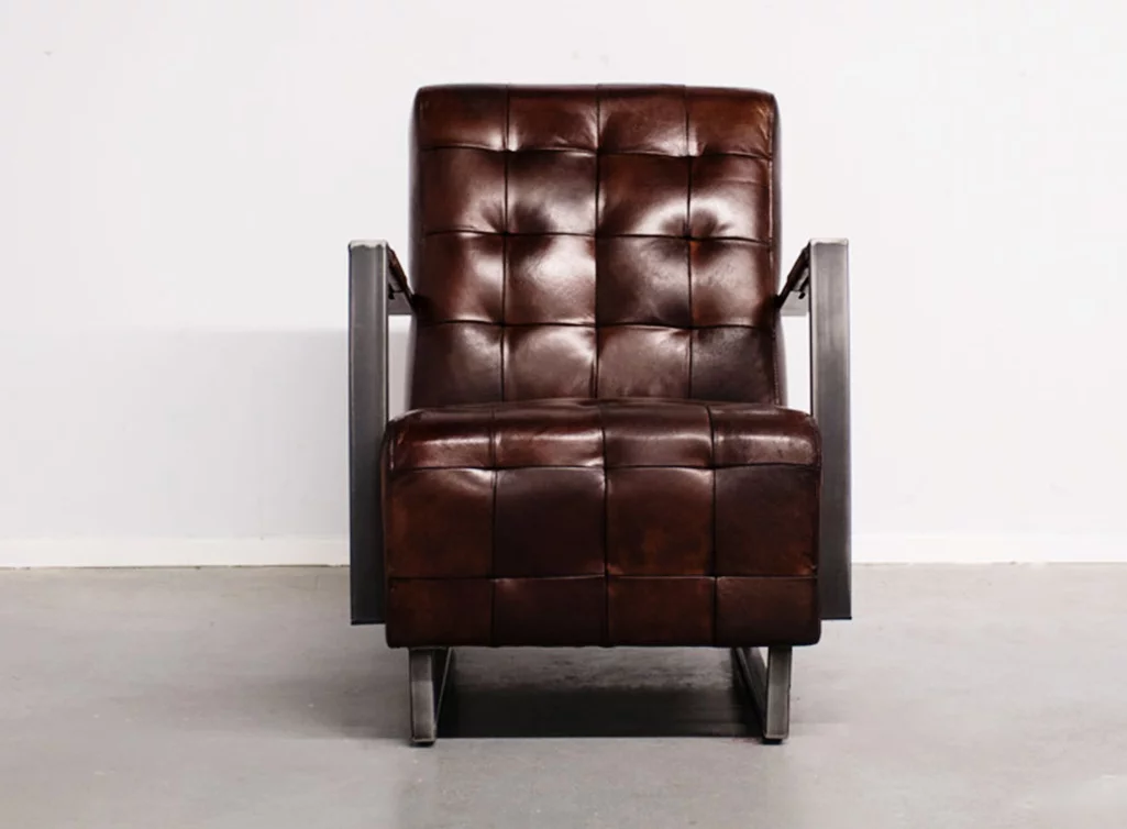 Leder Sessel im Industrial Look mit Steppungen Leder Sessel im Industrial Look mit Steppungen