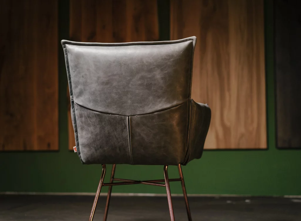 Leder Esszimmer Armlehnenstuhl - Rückseitenansicht Modell Sanne