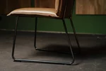 Stuhl für Esszimmer aus Leder mit einem Kufengestell aus Metall in Old Glory