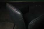 Stuhl aus Echt-Leder in der Lederoberfläche Bonanza Black