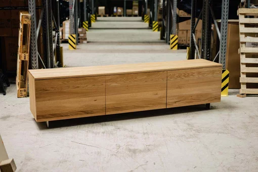 Lowboard Massivholz eiche nach deinem Maß gefertigt Lowboard Massivholz eiche nach deinem Maß gefertigt