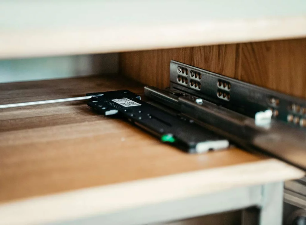 Detail Schubkasten Synchronsteuerung