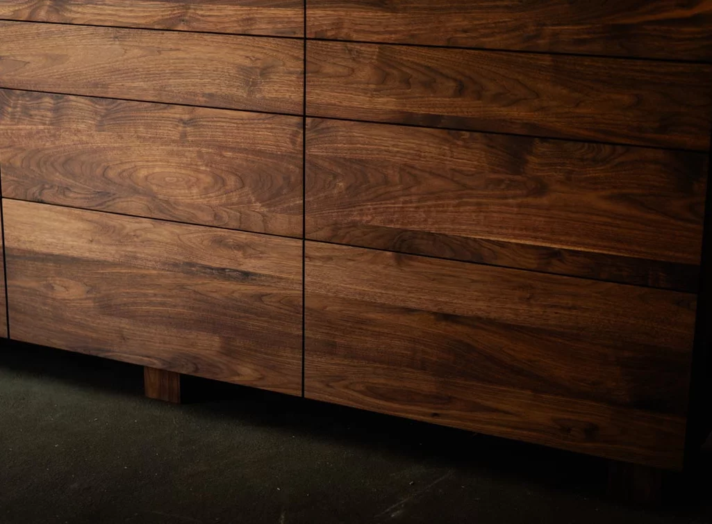 Massivholz Kommode im schlichten reduzierten Design