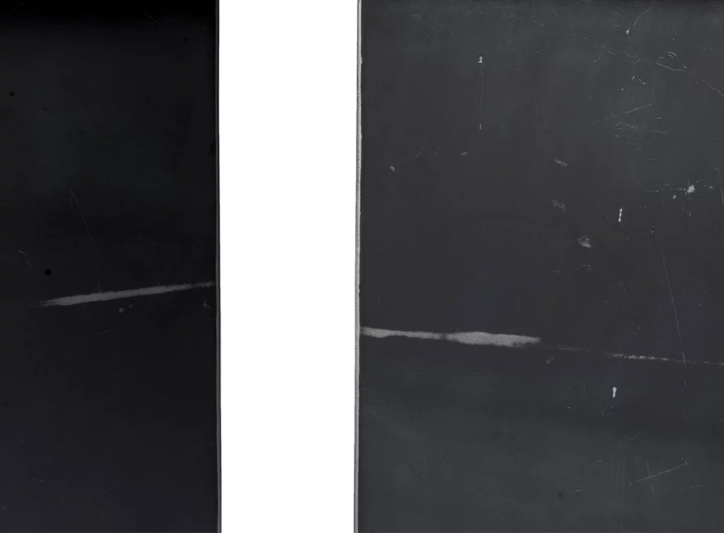 Tischwangen Rohstahl Detailansicht mit sichtbaren Walzspuren Tischwangen Rohstahl Detailansicht mit sichtbaren Walzspuren