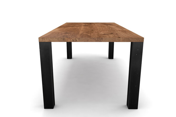 Massivholz Eiche Tisch mit Stahlbeinen