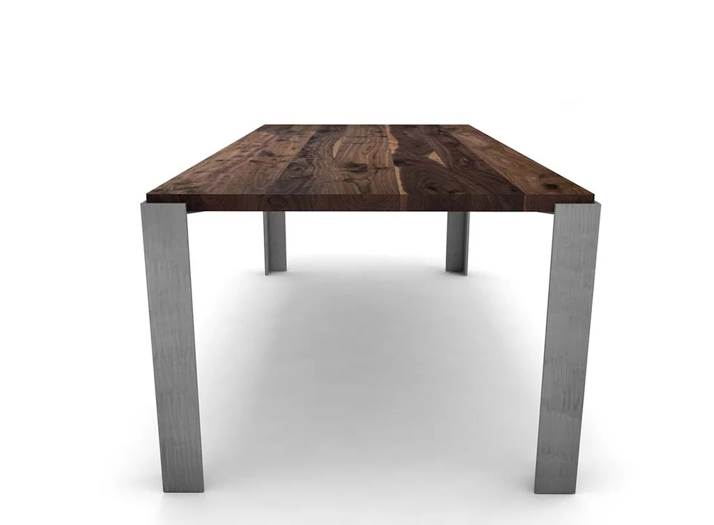 Massivholztisch Nussbaum mit Stahl Tischbeinen auf Maß