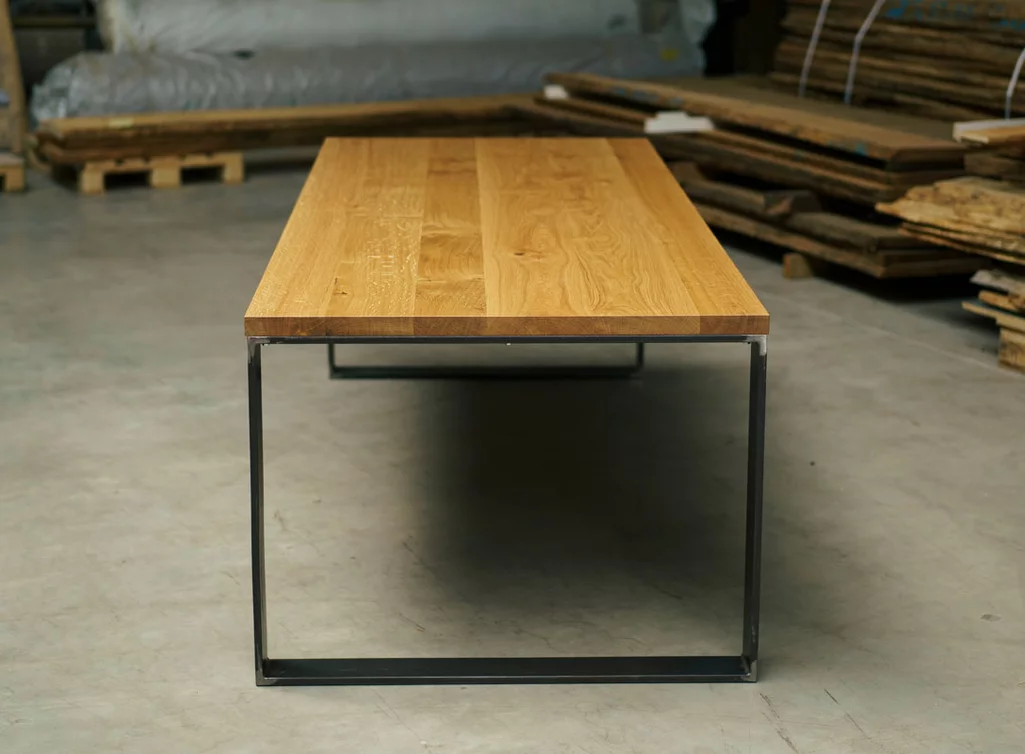 SWR8T-T Esszimmertisch mit Flachband Stahlprofilen nach deinen Maßen gefertigt