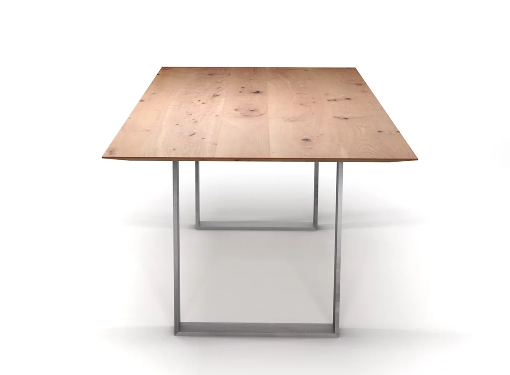 Esszimmertisch Holz mit Stahlkufen