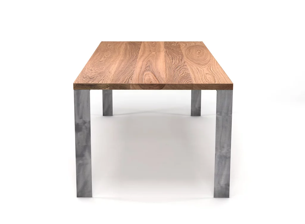 Tisch mit Stahlbeinen auf Maß