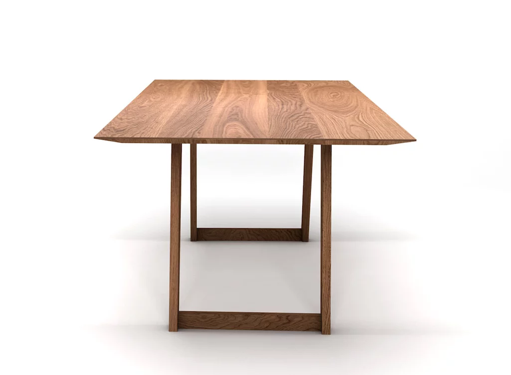 Tisch nach Maß mit Facettenkante